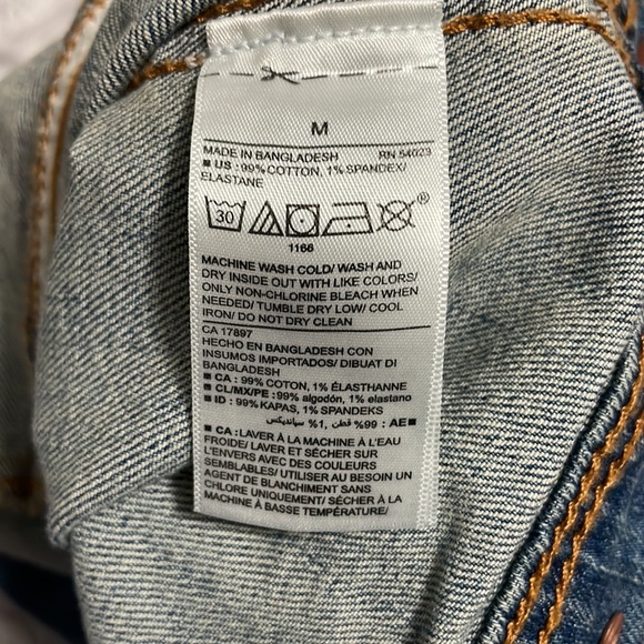 Old Navy Jean Jacket, size M - Picture 4 of 4